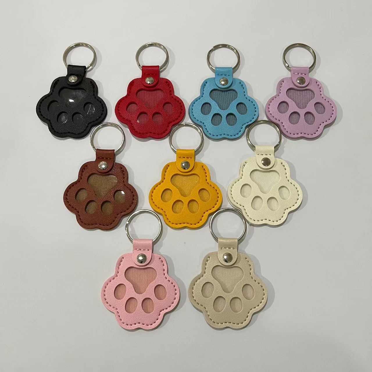 Portable PU Leather Pet Hair Case Keychain Cat Puppy Paw Shape Pet Memorial Leather Car Key Chains Portable PU Leather Pet Hair Case Keychain Cat Puppy Paw Shape Pet Memorial Leather Car Key Chains